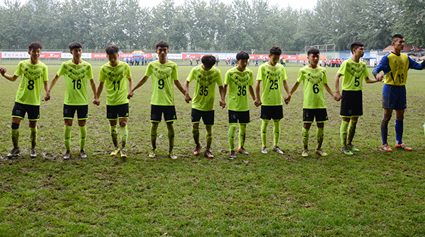 宁夏灵武一中队夺高中校园足球联赛西北赛区冠