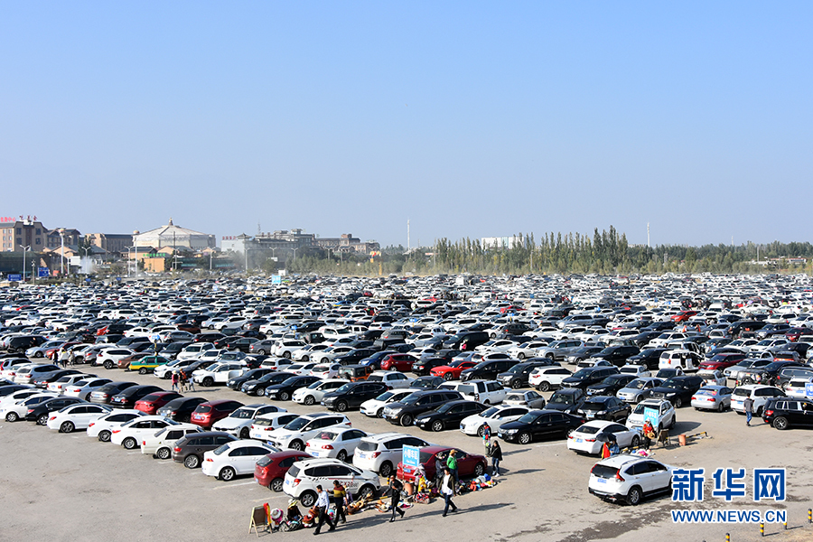 双节期间 宁夏景区迎来游客接待高峰_图片中心