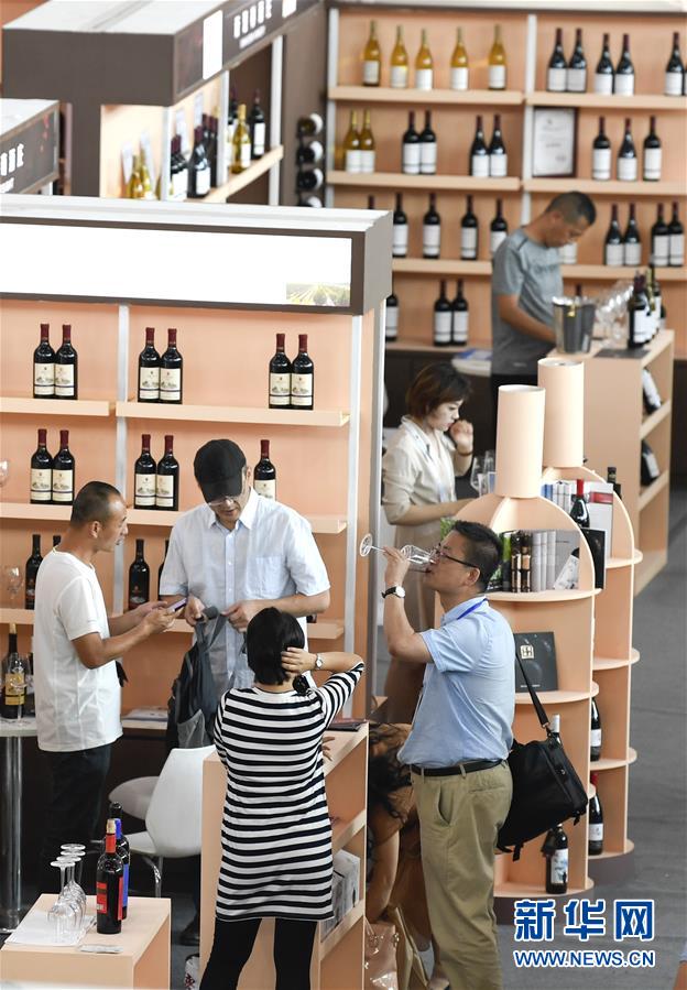 （社会）（2）中阿博览会：特色食品唇齿留香