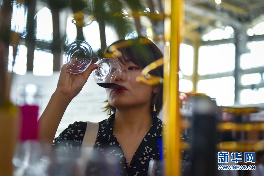 （社会）（4）中阿博览会：特色食品唇齿留香