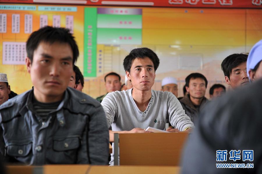 走基层 听民声:农业技能培训带动生态移民创业