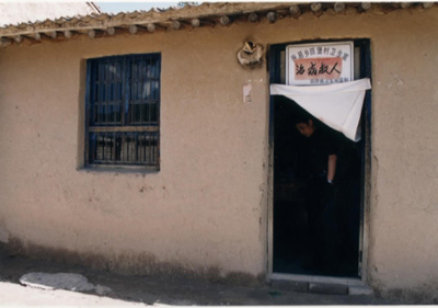 :救死扶伤的赤脚人: