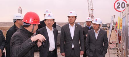 绿地集团执行副总裁陈军一行到滨河新区考察