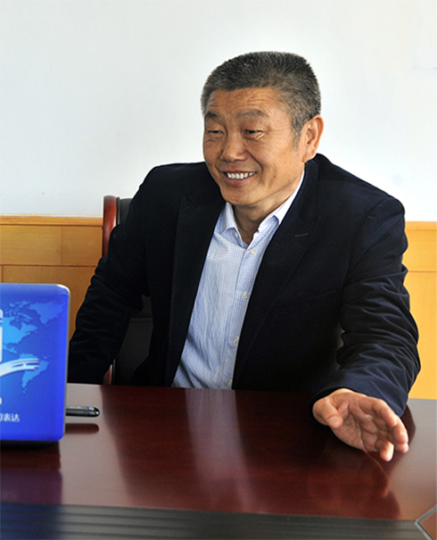 海原县委书记金生平:突出重点 精准发力 著力打造扶贫开发示范县