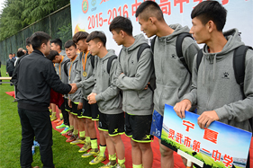 宁夏灵武一中队夺高中校园足球联赛西北赛区冠