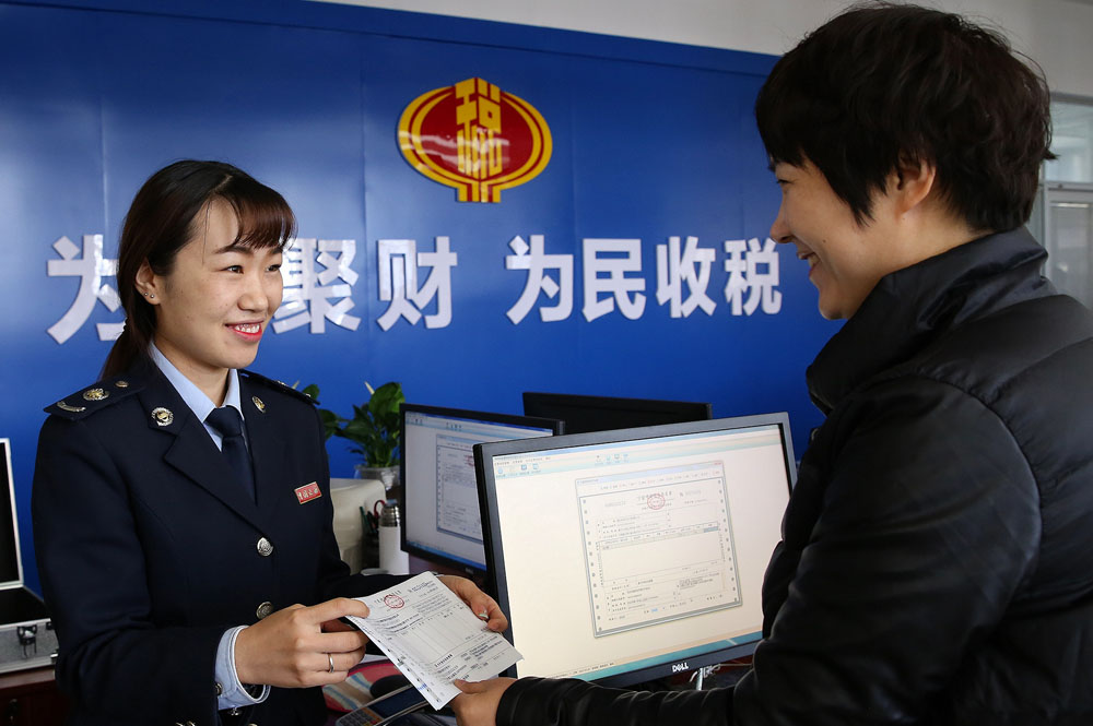 张曙东:发挥税收职能作用 积极服务四个宁夏